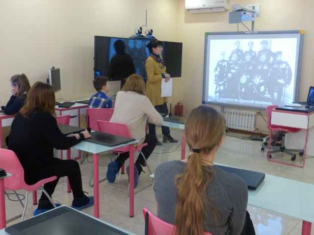 Тема подвига лучших сынов Отечества на занятиях отделения изобразительного искусства
