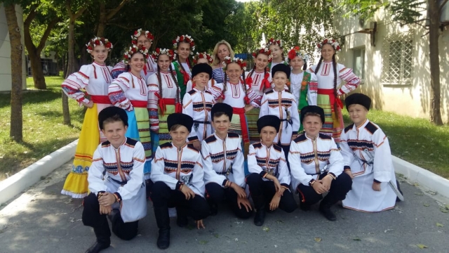 Ансамбль "Забава" принял участие в празднике "Имя России"