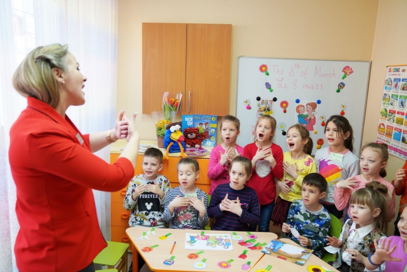 Весенние поздравления для самых родных