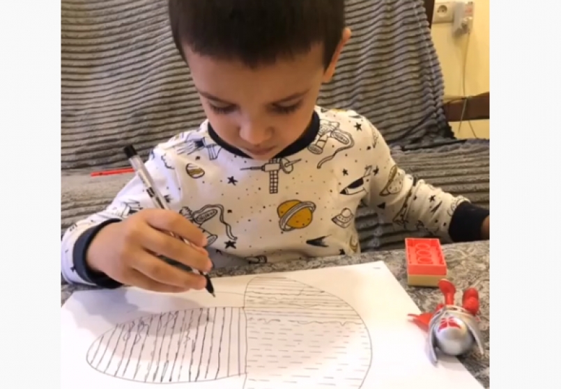 Для развития ребенка живопись ценна не результатом, а непосредственно творческим процессом