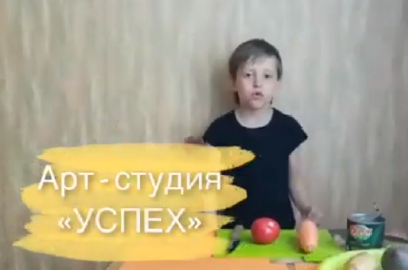 Наши самые младшие театралы желают всем приятного аппетита!