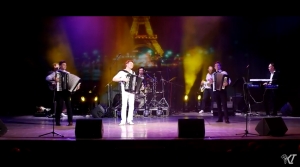 "Парижский Каскад" Е.Дога (live) - Константин Токарев &amp; квартет аккордеонистов МЭЦ